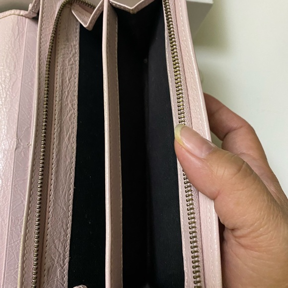 FLASH SALE! 🥳 Balenciaga Long Leather Wallet. Light Blush Pink/Nude. - Picture 9 of 16
